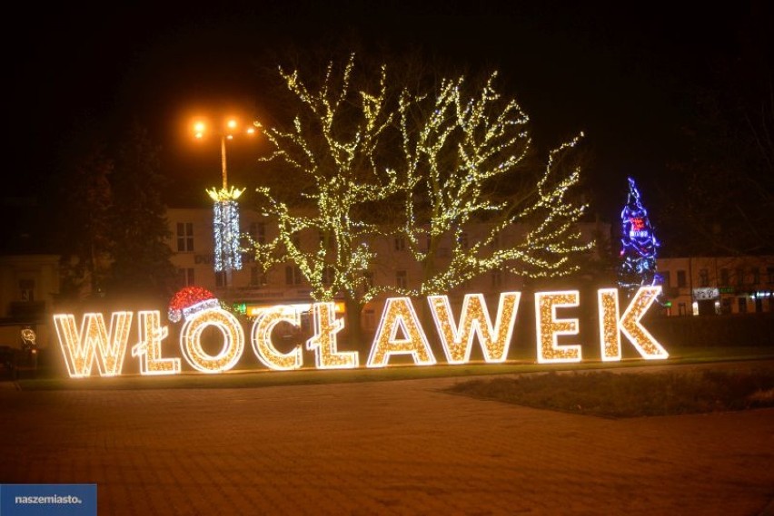Miejskie świąteczne iluminacje we Włocławku. Jest pięknie [zdjęcia, koszty]