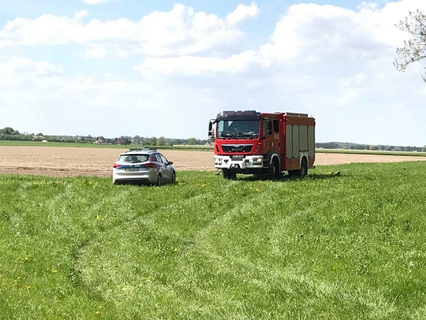 Siewnik wciągnął rękę mężczyźnie podczas prac polowych