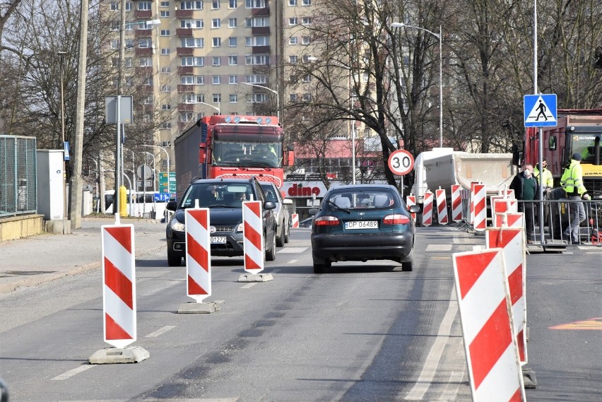 Opole. Zmieniono organizację ruchu na Zaodrzu. Ulica...