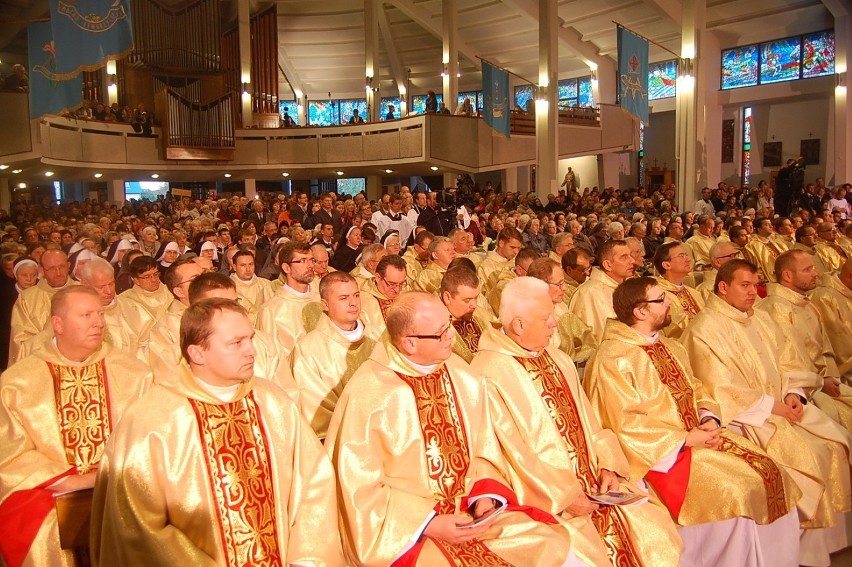 W ub. roku odbyła się uroczysta koronacja obrazu Rumskiej...