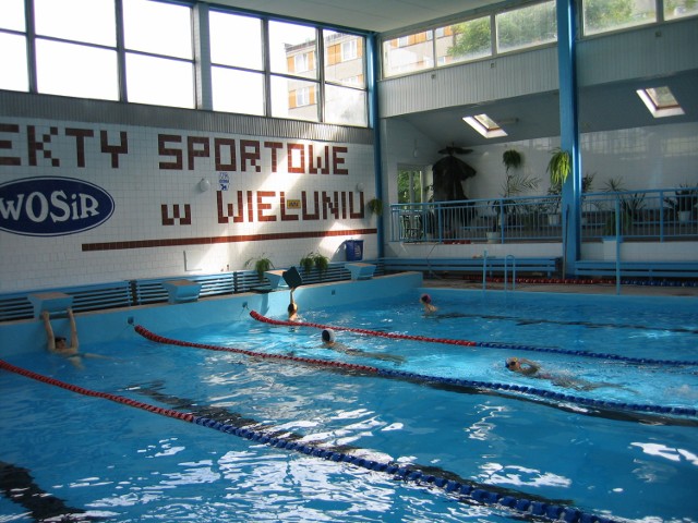 Z preferencyjnych cen biletów posiadacze kart 3+ i 65+ mogą skorzystać między innymi na krytej pływalni oraz w innych obiektach Wieluńskiego Ośrodka Sportu i Rekreacji