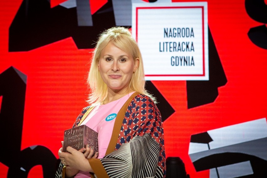 Nagroda Literacka Gdynia 2021. Cenne literackie Kostki w Gdyni rozdane! Znamy laureatów 