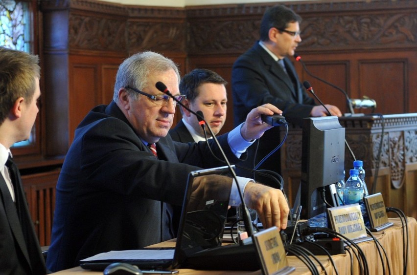 Sesja w Słupsku: Słupscy radni przegłosowali likwidację spółki promocyjnej miasta