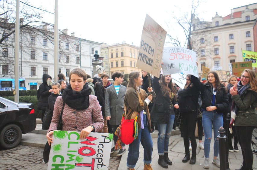 Limuzyna prezydenta utknęła podczas klimatycznego strajku młodzieży