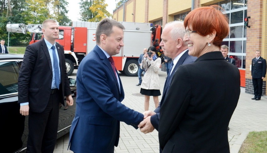 Ministrowi Błaszczakowi towarzyszyła m.in. minister pracy i...