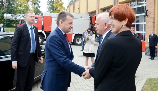 Ministrowi Błaszczakowi towarzyszyła m.in. minister pracy i polityki społecznej Elżbieta Rafalska.