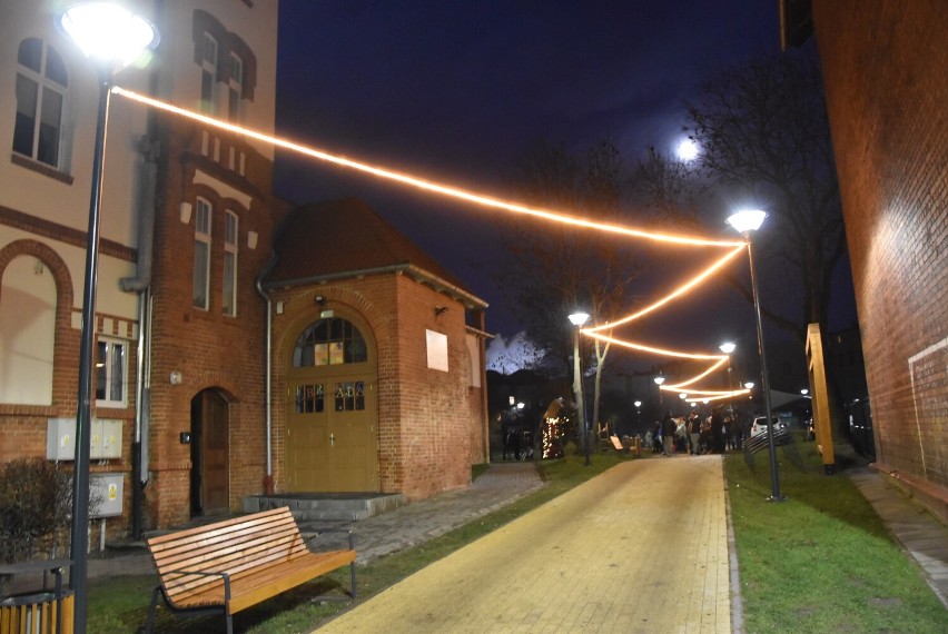 Malbork. Na podwórku przy ul. Sienkiewicza zapanowała świąteczna atmosfera. Na tym polega rewitalizacja