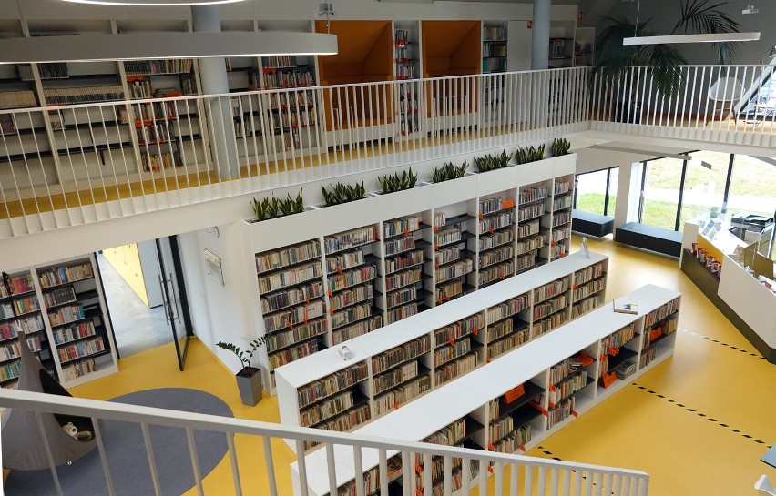 Gmina Stary Sącz. Przysietnica ma nowoczesną bibliotekę. To architektoniczna perełka [ZDJĘCIA]