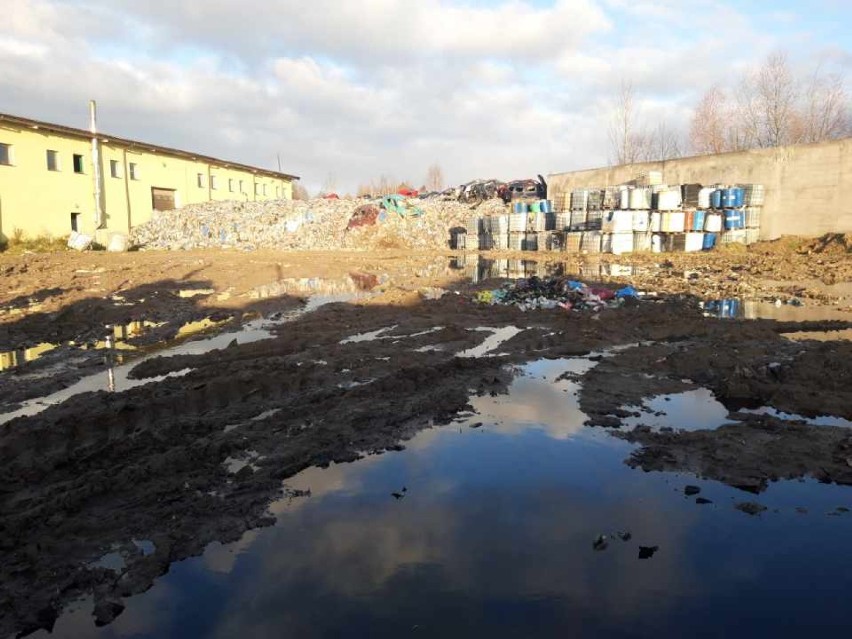 W  Złotopolu jest składowisko odpadów, nie tylko złomowanych...