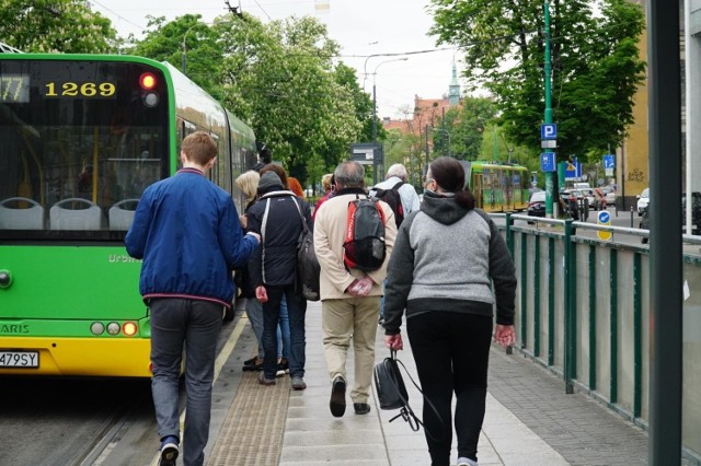 W związku z pracami drogowymi przewidywane są zmiany w kursowaniu autobusów.