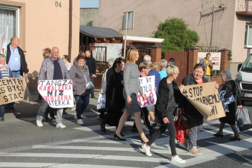 Brzezinianie zorganizowali więc protest na drodze krajowej...