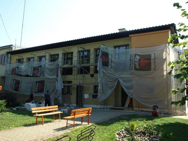 Trwa termomodernizacja budynku Centrum Kultury w Ostrowie Lubelskim.