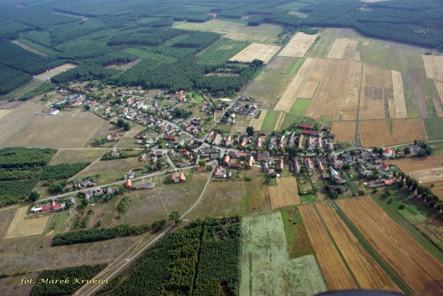 Gmina Kotla wystawiła na przetarg trzy duże działki budowlane w Grochowicach