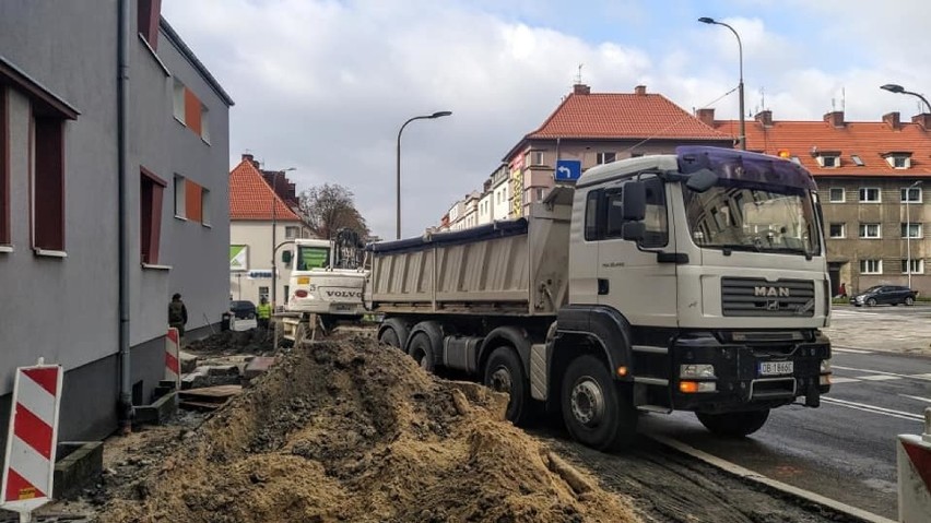 Przebudowa chodnika wzdłuż południowej strony ul. 1 Maja w...