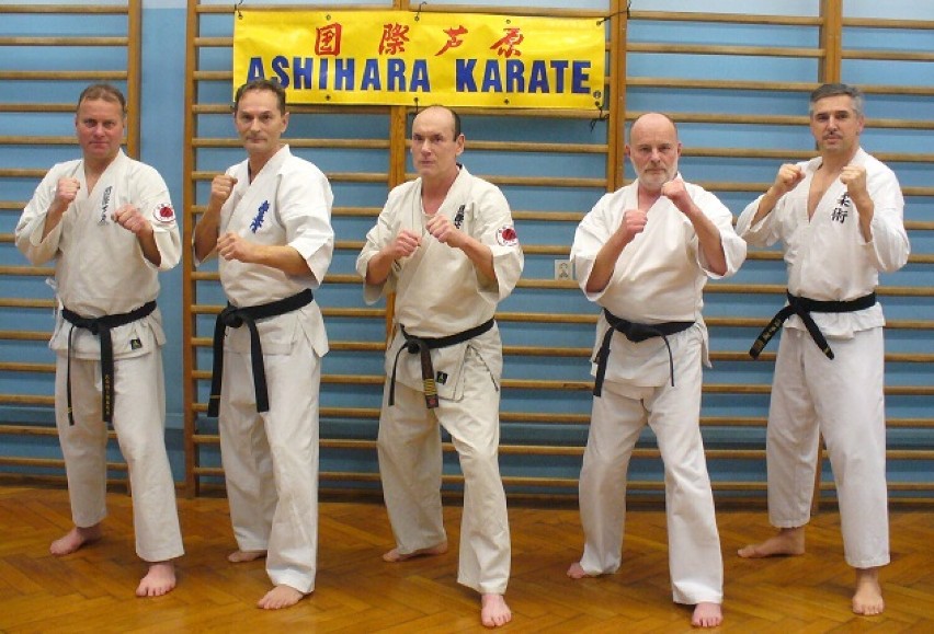 Dariusz Winiarski z Darłowa poprowadził  XII Otwarte Śląskie Szkolenie Polskiej Organizacji Ashihara Karate 