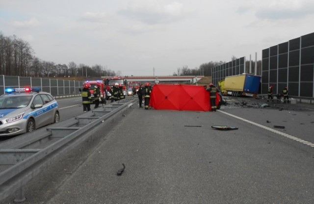 Śmiertelny wypadek w Bytomiu: Kierowca jechał pod prąd na autostradzie A1