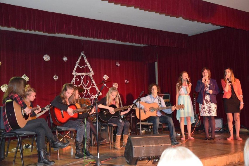 W Młodzieżowym Domu Kultury w Przemyślu zagrali koncert świąteczny