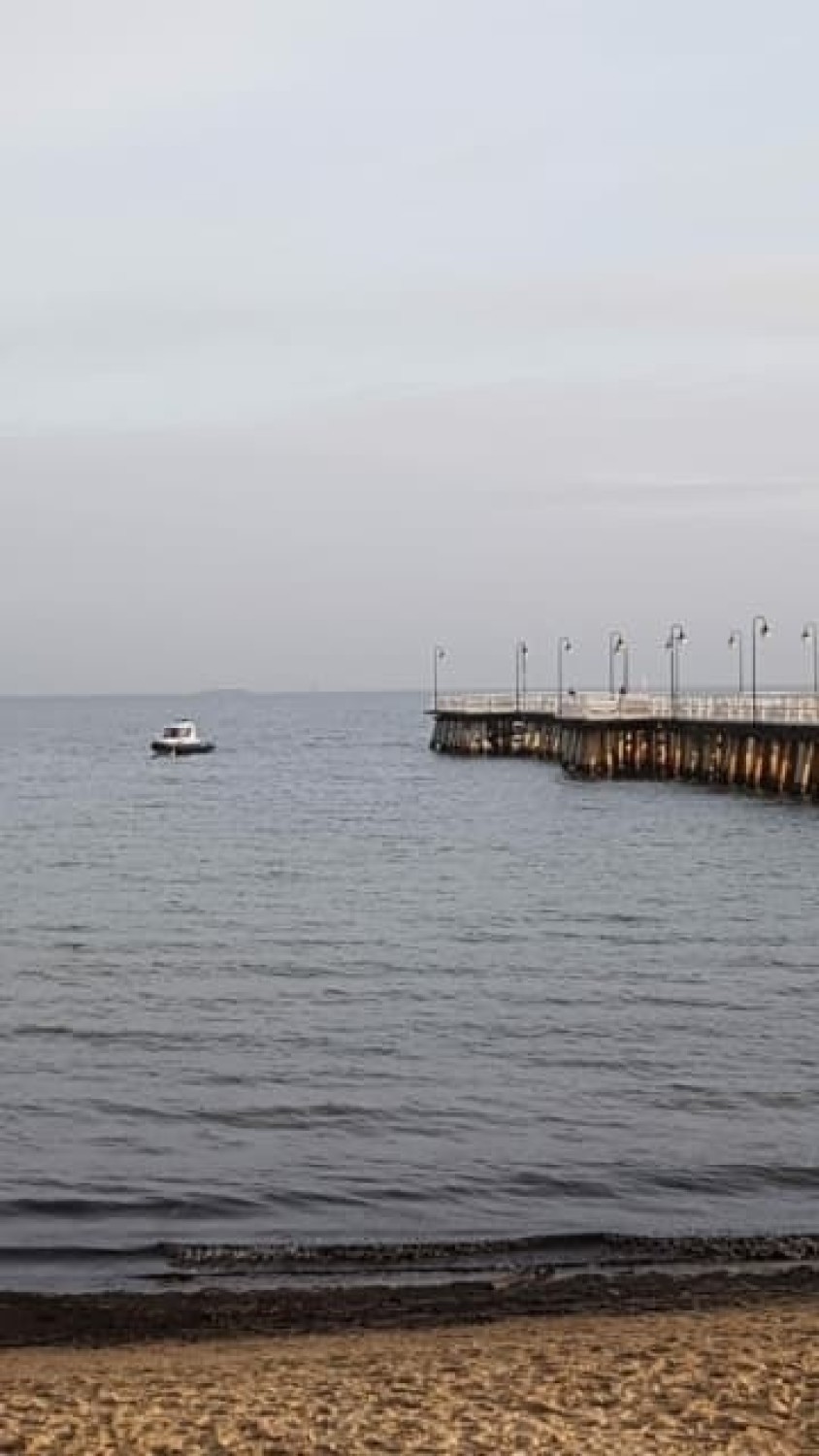 Gdynia: Pod molem w Orłowie znaleziono zwłoki mężczyzny. Na miejscu pracowała policja i prokuratura