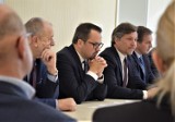 Minister Marcin Horała o CPK i kolei dużych prędkości w Kaliszu: Im większa inwestycja, tym kontrowersji więcej ZDJĘCIA