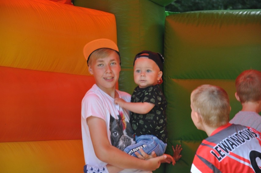 Sołtys i Rada Sołecka zaprosili dzieci do wspólnej zabawy