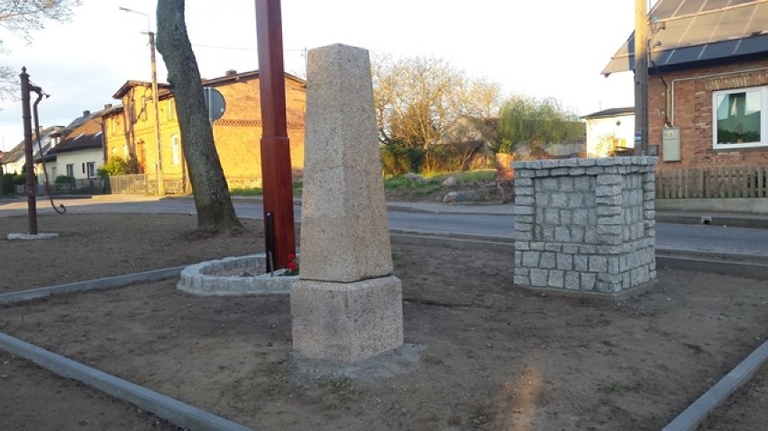 Pomnik upamiętniający poległych pograniczników w Brzeźnie Szlacheckim prawie gotowy [ZDJĘCIA] 