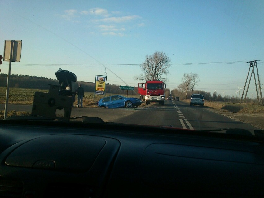 Droga nr 352: wypadek w okolicach Wrociszowa Dolnego