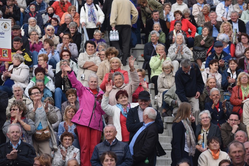 X Dziękczynienie w Rodzinie 2018 PROGRAM
W amfiteatrze...