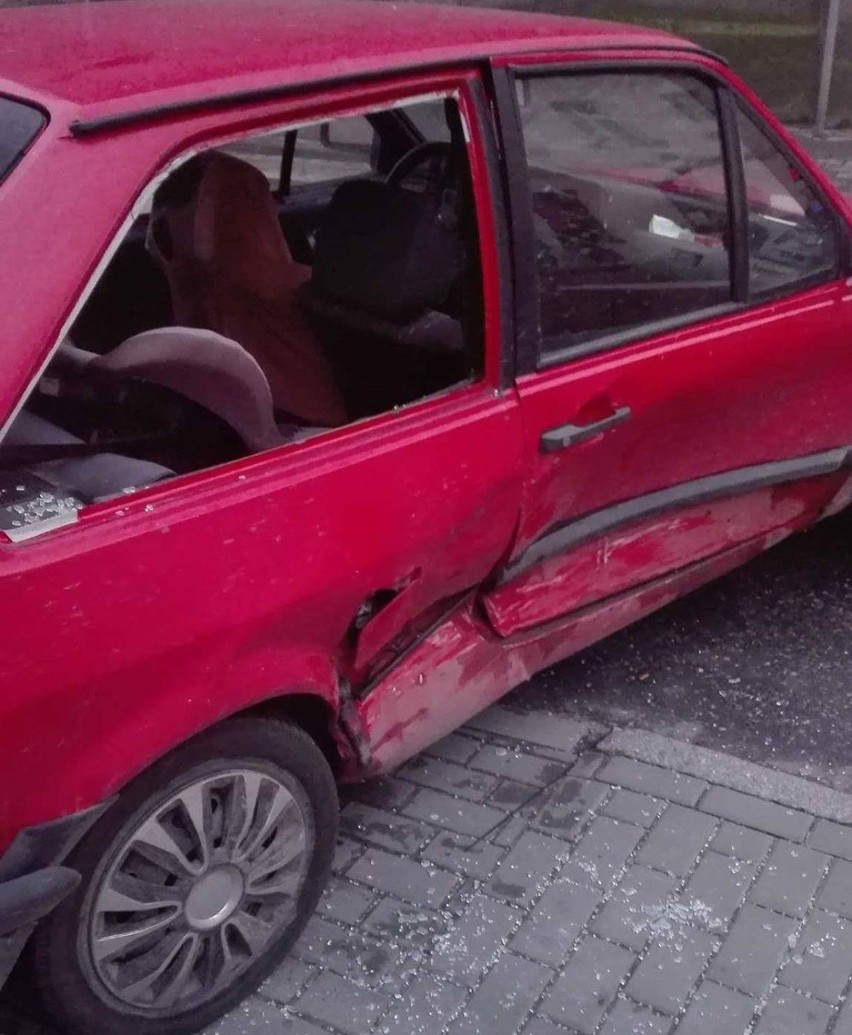 Wypadek na skrzyżowaniu ulic 1 Maja i Mickiewicza w Wąbrzeźnie
