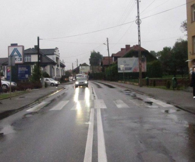 W Kętach, na ulicy Sobieskiego, doszło do potrącenia pieszego.