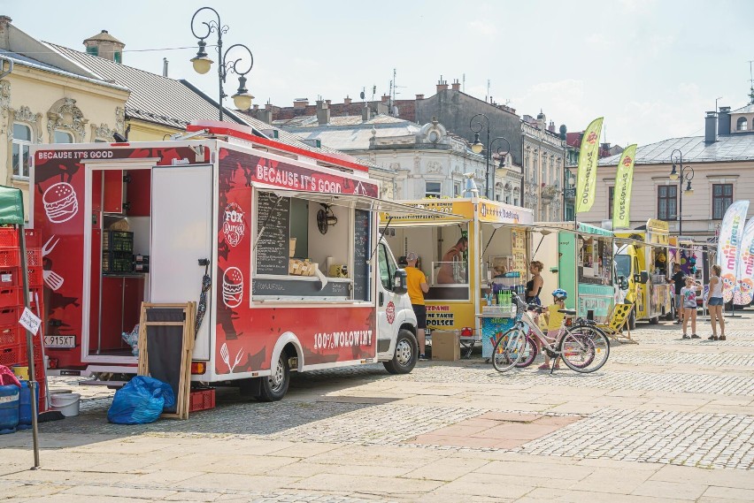 Sądeczanie pokochali food trucki. Zlot Street Food Polska przez trzy dni sciągnął do Rynku tłumy
