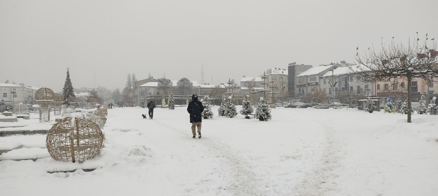 Zima w Tomaszowie, trudne warunki na drogach