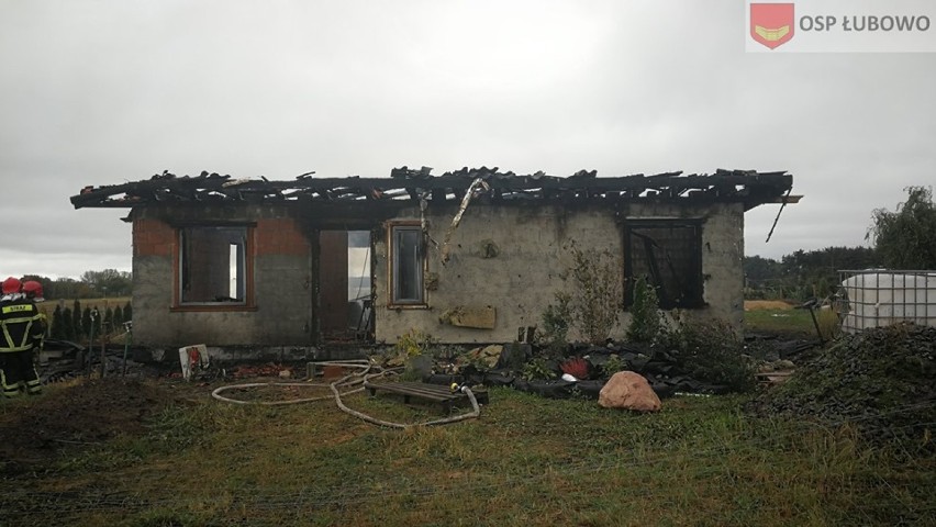 Pożar domu jednorodzinnego w budowie w Lednogórze. Na...