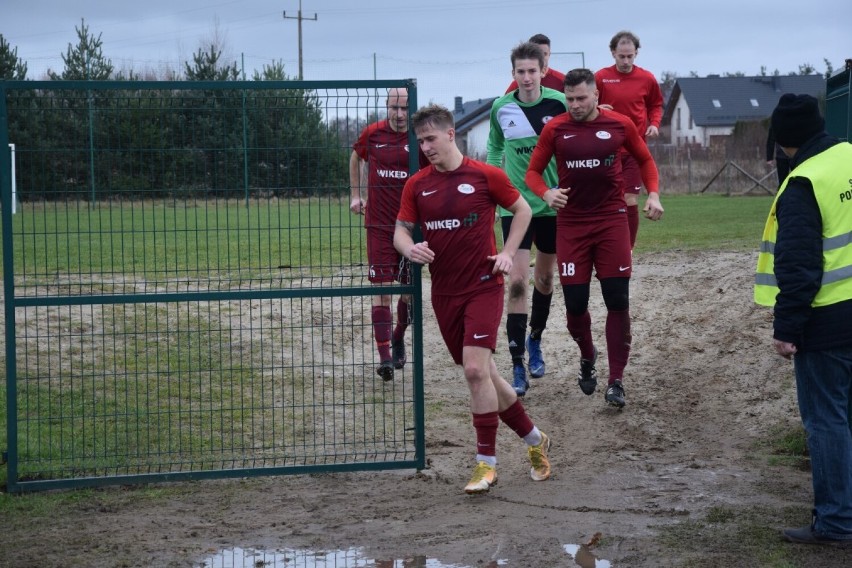 Wikęd Luzino pokonał Lechię II Gdańsk na zakończenie rundy jesiennej w IV lidze. Aż 9 goli padło w meczu Jaguara Gdańsk i Gryfa Wejherowo