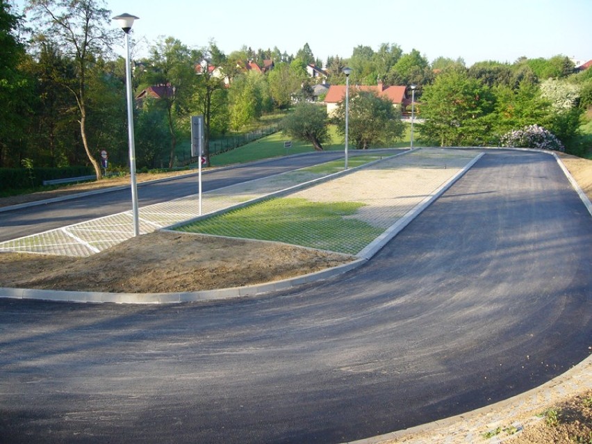 parkig obok Zespołu Szkół Nr 5 w Rzeszowie