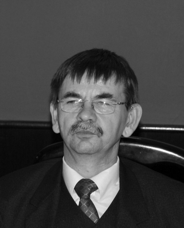 27 listopada zmarł Zdzisław Namiotko, przewodniczący I Wydziału Cywilnego Sądu Rejonowego w Lęborku.