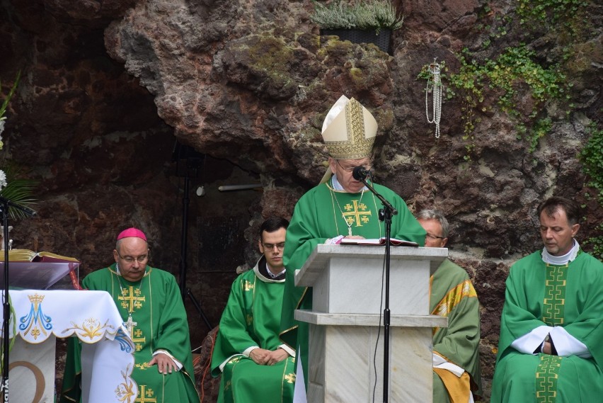 W Prudniku–Lesie dziękowano za beatyfikację kardynała Stefana Wyszyńskiego