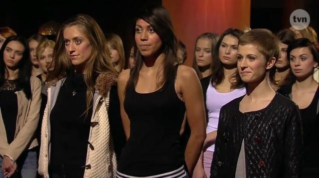 Top model 3. Z programu w trzecim odcinku odpadła olsztynianka Dominika Grajewska (P). Na zdjęciu także Monika Małecka i Victoria Rufael