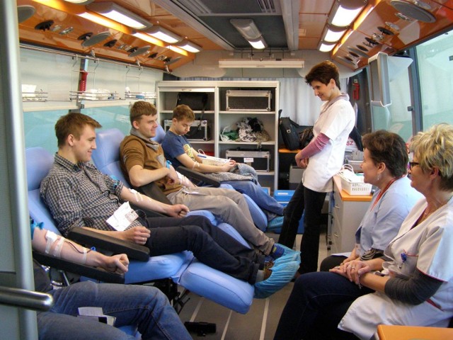 LO w Kole: W ramach akcji krwiodawstwa udało się zebrać 19 litrów krwi