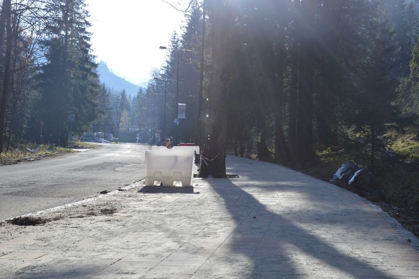 Zakopane. Do Kuźnic już po nowym chodniku [ZDJĘCIA]