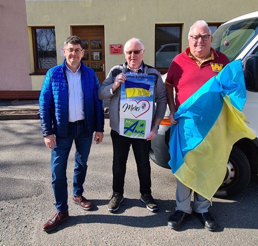 Zagraniczni partnerzy gminy Gizałki zorganizowali na swoim terenie zbiórki dla uchodźców i dostarczyli dary do Gizałek