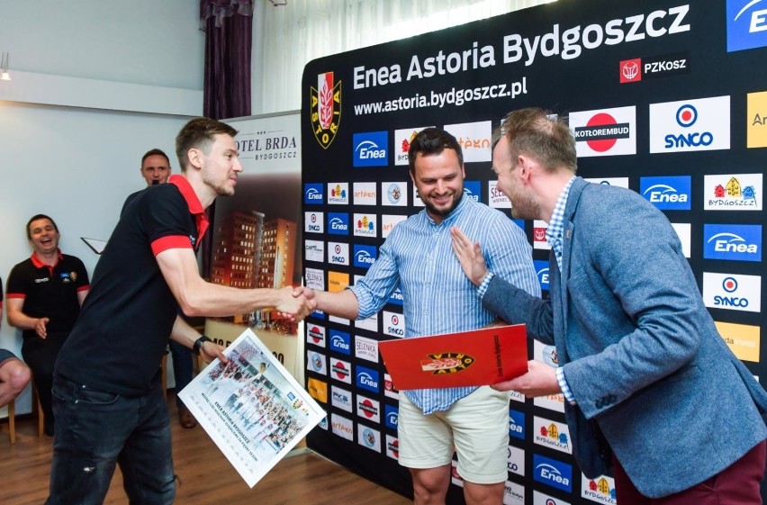 Koszykarze Enea Astorii Bydgoszcz sezon zakończyli awansem...