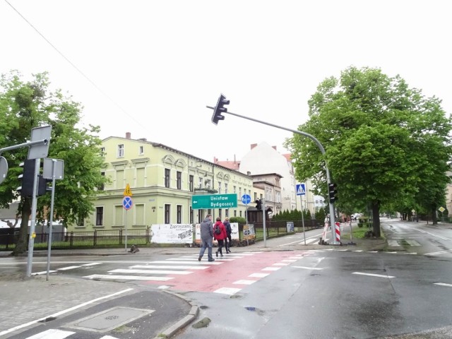 W Chełmnie zamontowano nową sygnalizację świetlną na skrzyżowaniu ul. Dworcowej ze Świętojerską, a także dwie stacje naprawcze dla rowerów - przy Urzędzie Miasta Chełmna i na rynku