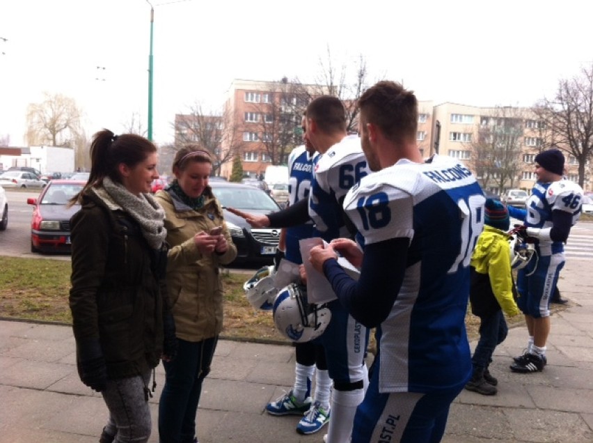 Akcja Tychy Falcons na Dzień Kobiet