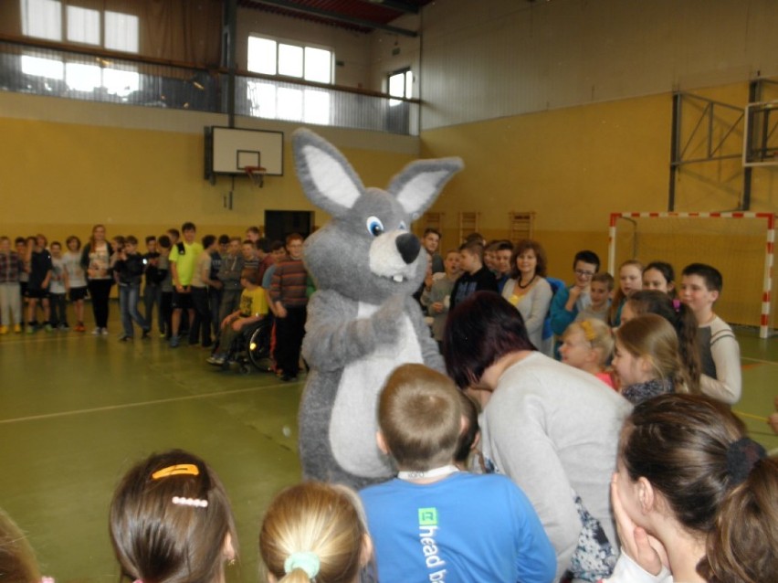 Akcja "Z zajączkiem do dzieci 2015" w gminie Smonino