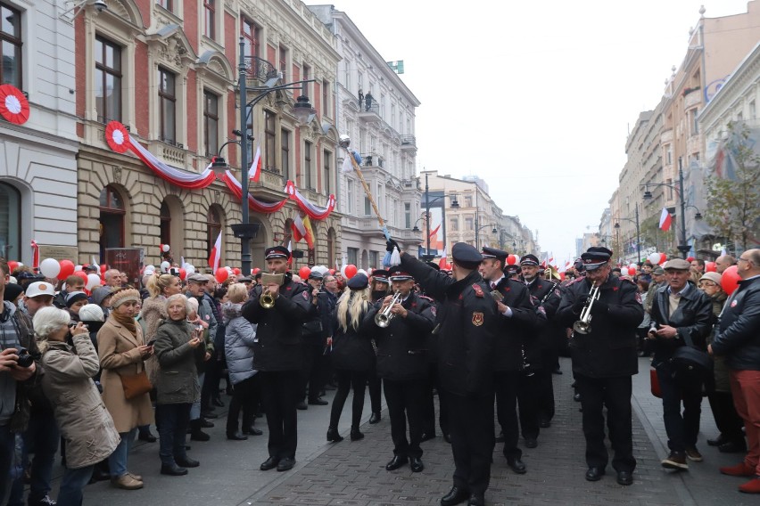 Łódzka Parada Niepodległości 2018. Świętowały tłumy łodzian