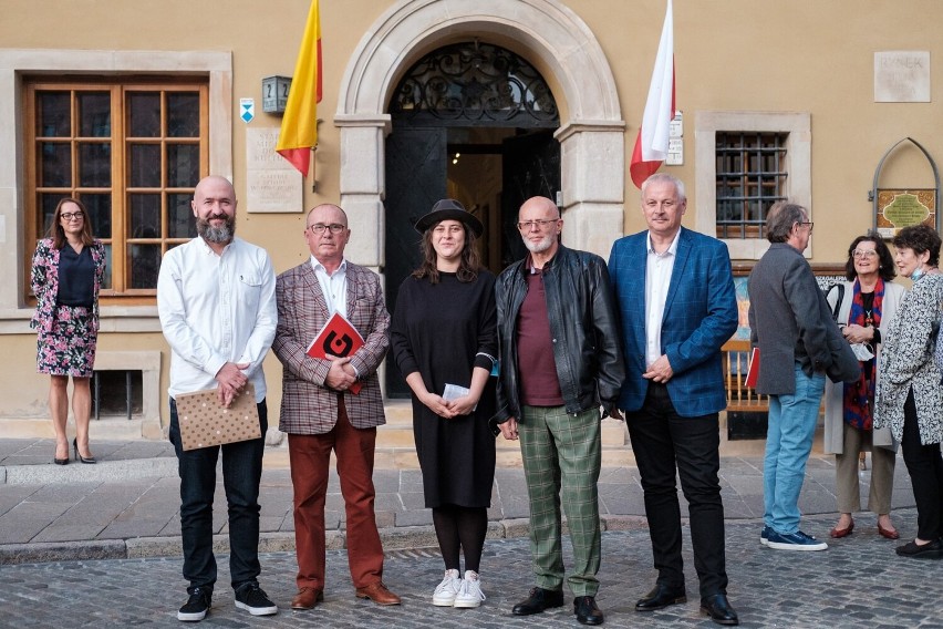 Otwarcie wystawy "Galeria Krzywe Koło" w Staromiejskim Domu Kultury w Warszawie