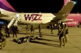 Atak terrorystyczny na wrocławskim lotnisku! Porywacze przejęli samolot (ZDJĘCIA)