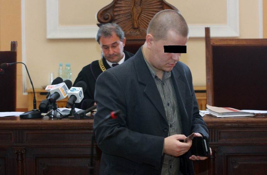 Proces Roberta F., autora strony Antykomor.pl rozpoczął się przed sądem w Piotrkowie (ZDJĘCIA)