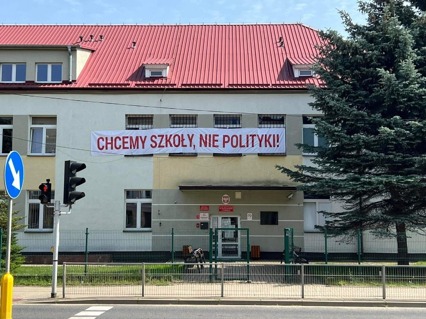 Kontrowersje wokół wyboru dyrektora Liceum Ogólnokształcącego w Poddębicach