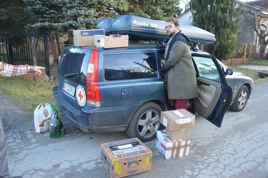 Transport z pomocą dla Ukrainy wyruszył z Piotrkowa i...